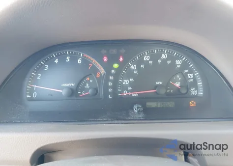 2003 Toyota Camry Le z USA, uszkodzony, nr VIN 4T1BE32K23U698744